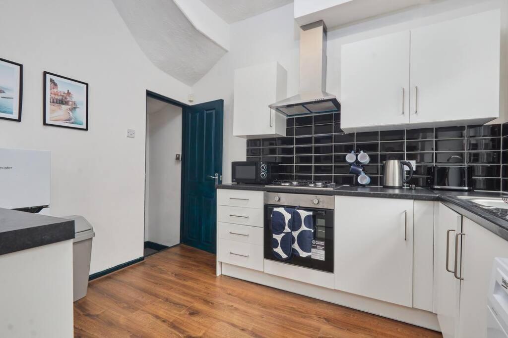 Large House Close To Leeds - Ideal For Groups المظهر الخارجي الصورة